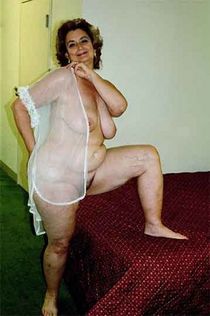 MILF & Mature Spreaders#